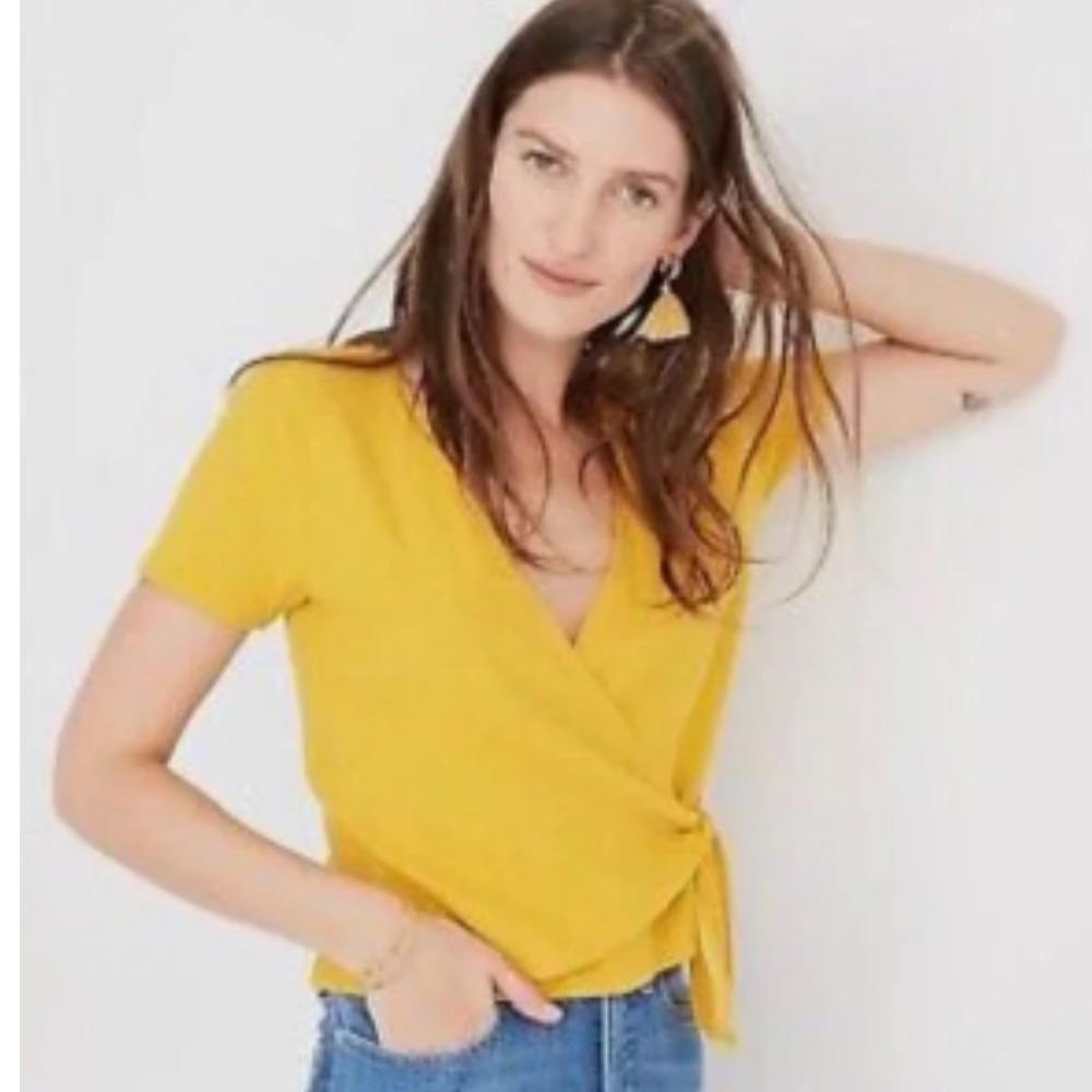 Texture & Thread V-Neck Modern Tie-Front Top in Golden Meadow